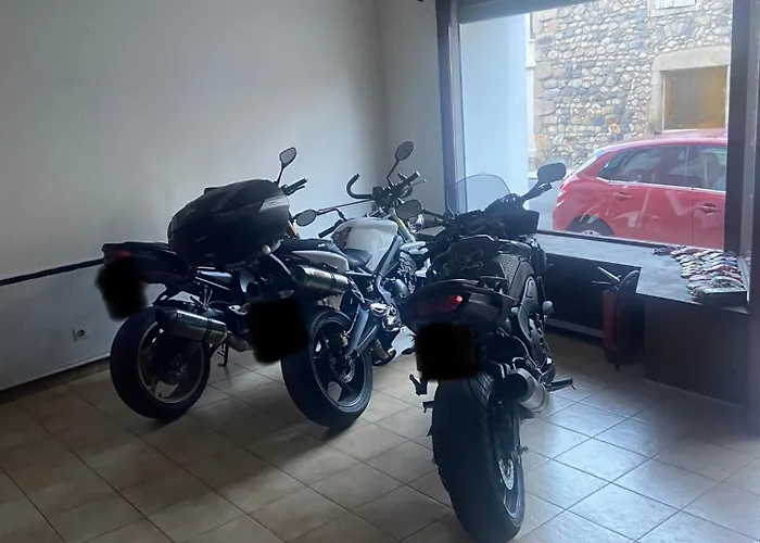 La Cigale Ardechoise בית נופש